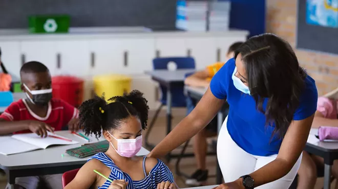 State bill would ban schools from requiring masks for students.