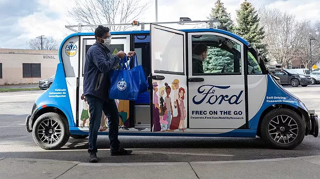 Image: Ford launches autonomous vehicle pilot program to deliver fresh food to Detroit seniors (2)