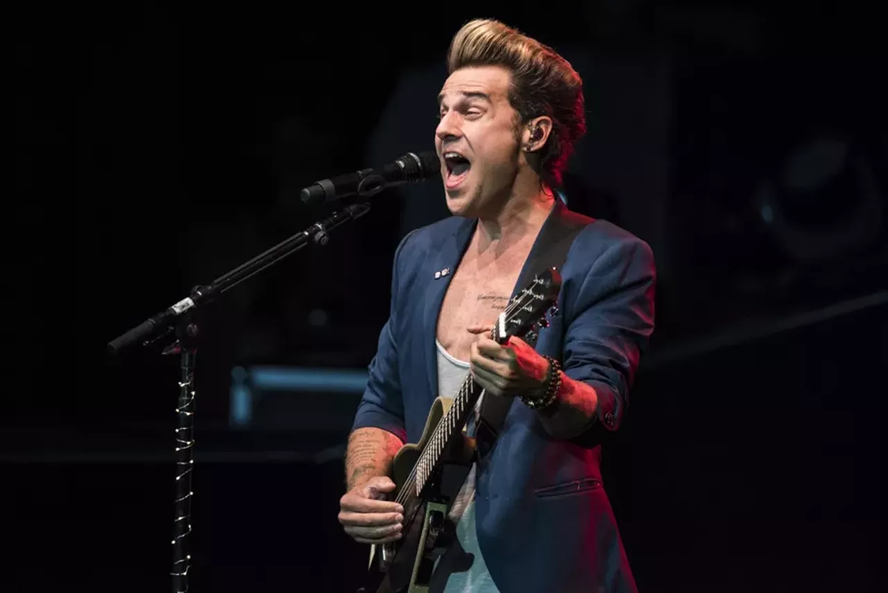 Image: Nostalgia-inducing photos from My2k Tour featuring Dream, Ryan Cabrera, O -Town. 98*