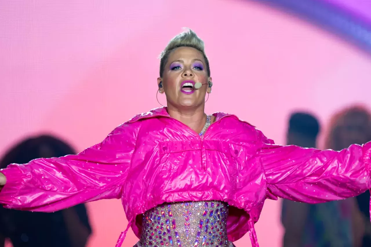 Image: P!nk proves she’s still a rock star, breaking attendance record at Detroit’s Comerica Park