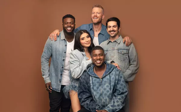 Image: Pentatonix: Christmas in the City Tour