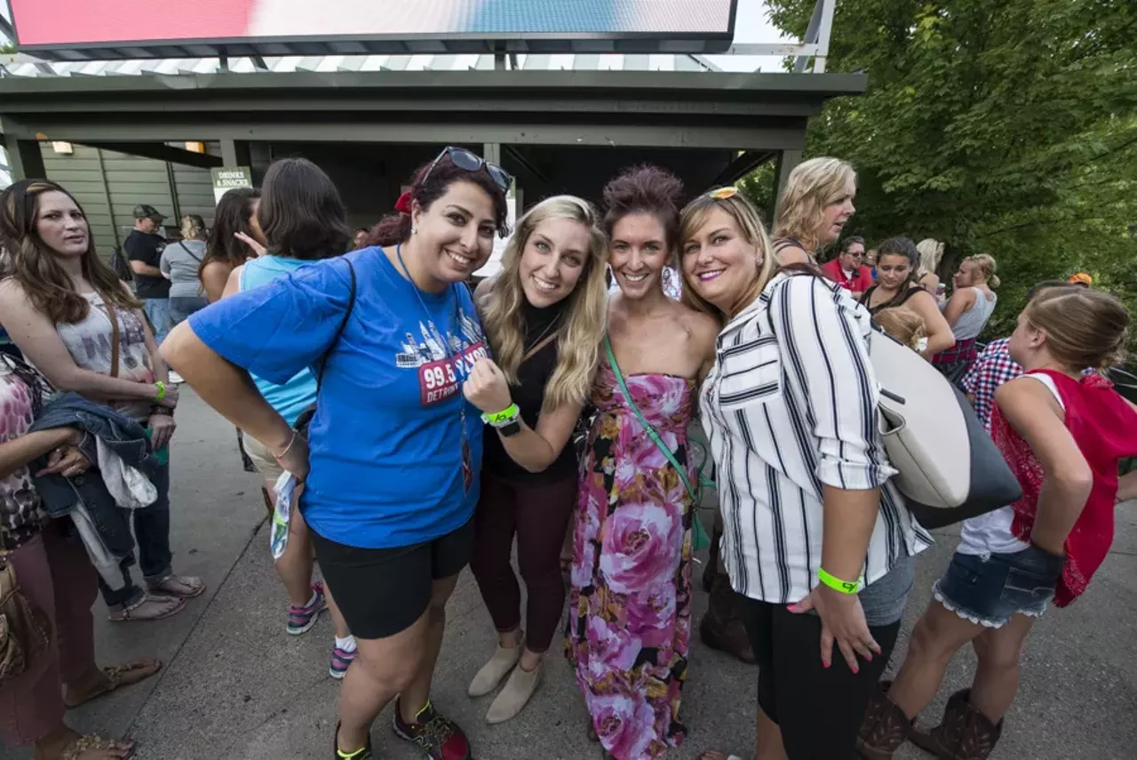 Image: Photos: 99.5 WYCD's Hoedown w/Brad Paisley & Chris Young @ DTE