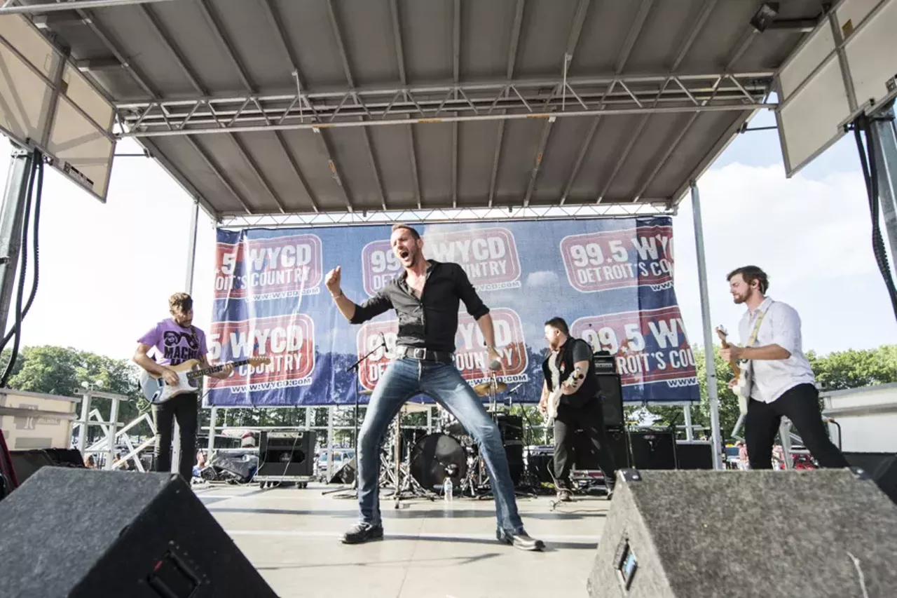 Image: Photos: 99.5 WYCD's Hoedown w/Brad Paisley & Chris Young @ DTE