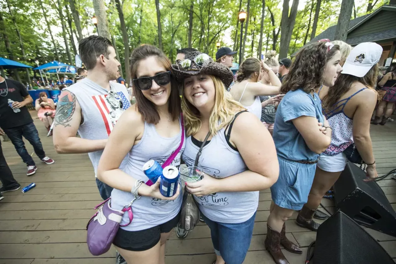 Image: Photos: 99.5 WYCD's Hoedown w/Brad Paisley & Chris Young @ DTE
