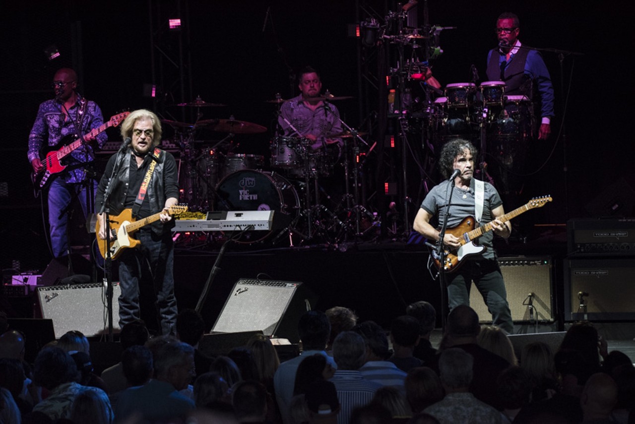 Photos: everything we saw at Hall & Oates @ DTE
