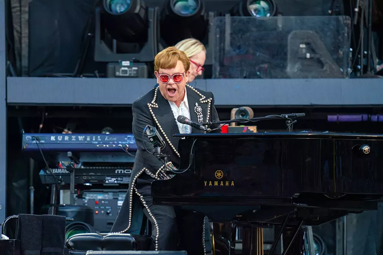 Image: Photos from Elton John’s final performance in Detroit
