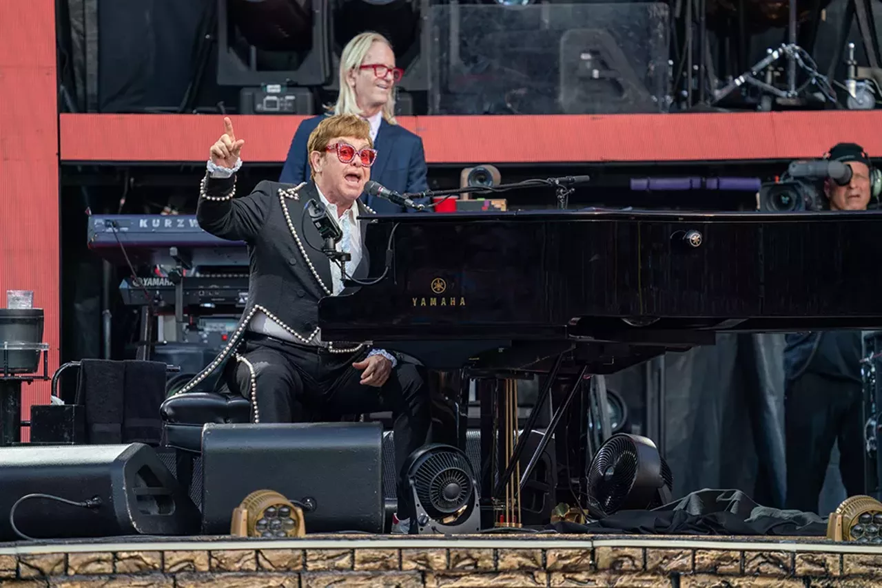 Image: Photos from Elton John’s final performance in Detroit