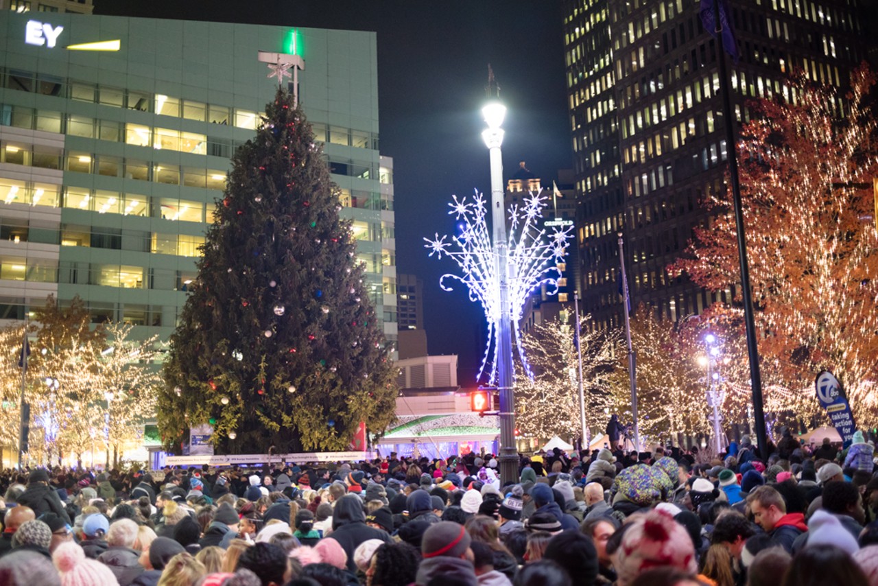 Photos from the Detroit Christmas Tree Lighting in Campus Martius