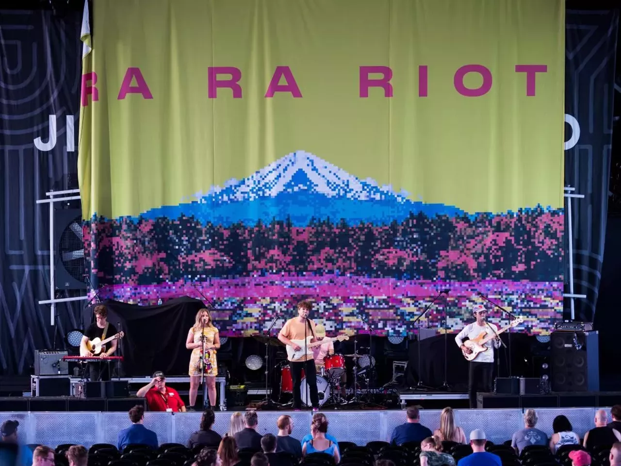 Image: Photos from Third Eye Blind and Jimmy Eat World at Michigan Lottery Amphitheatre