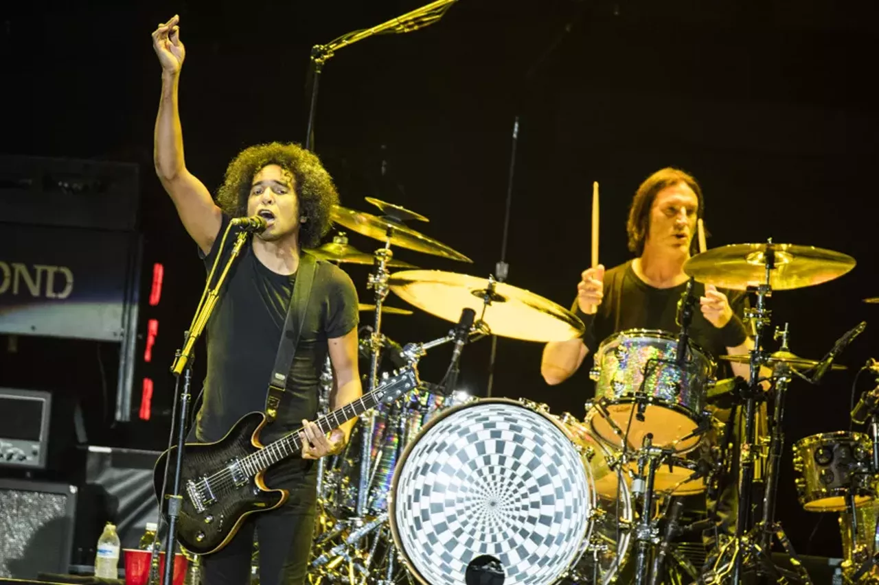 Image: Photos: Guns N' Roses at Ford Field