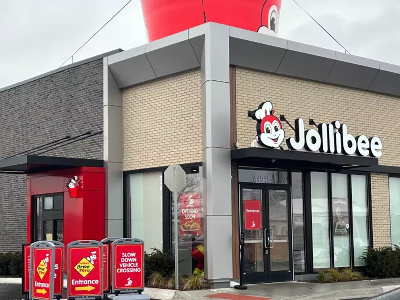 Image: Photos of Jollibee’s first Michigan location in Sterling Heights