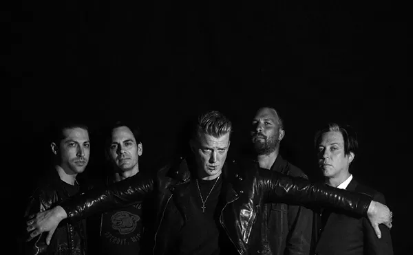 Image: Queens of The Stone Age - Suite Rental Package