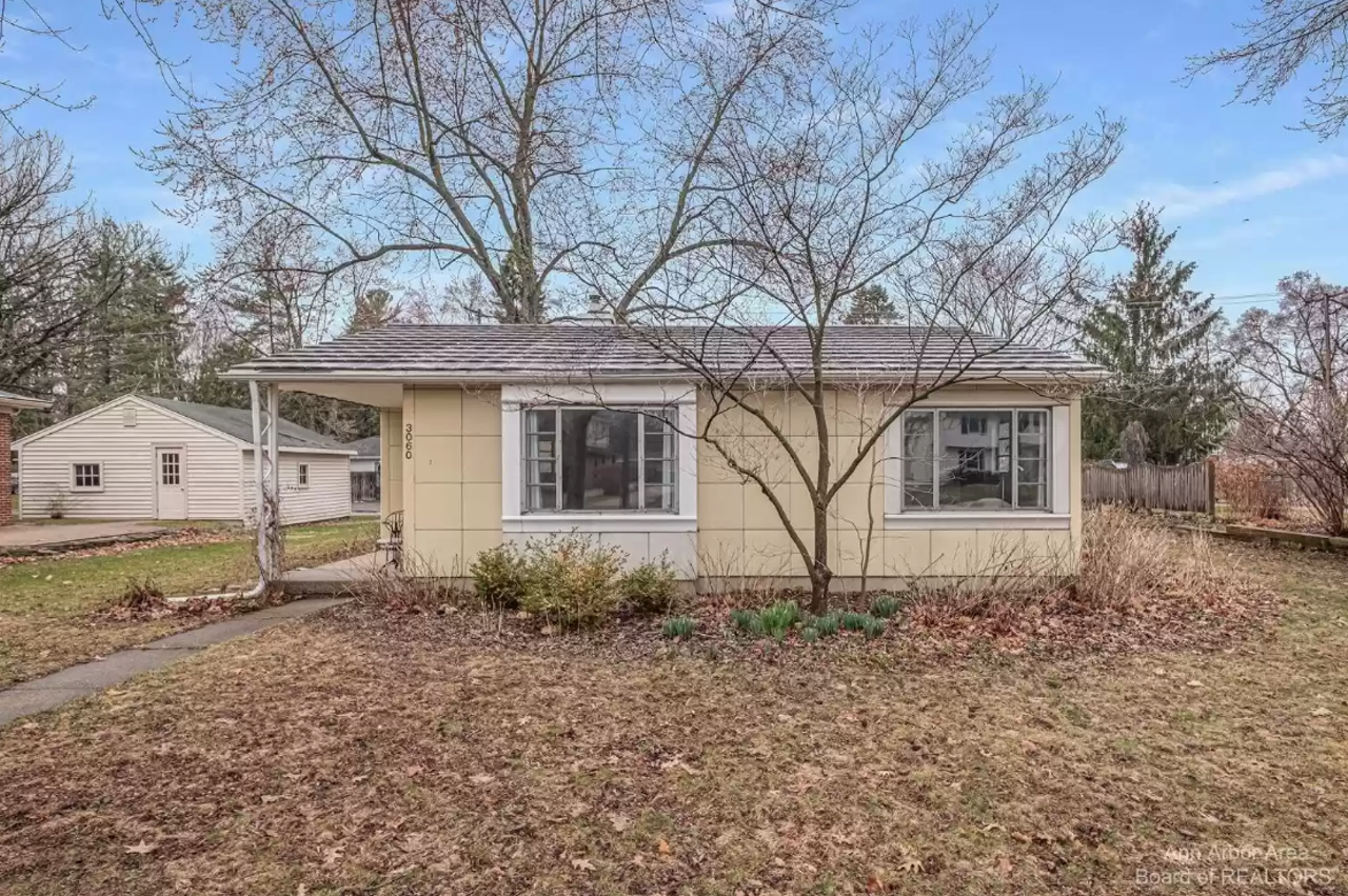 Image: Rare retro Lustron house is for sale in Ann Arbor