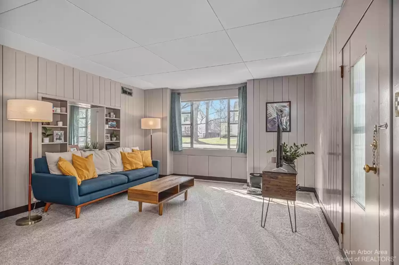 Image: Rare retro Lustron house is for sale in Ann Arbor