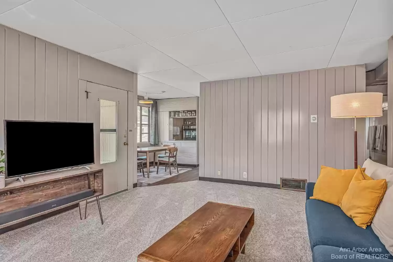Image: Rare retro Lustron house is for sale in Ann Arbor