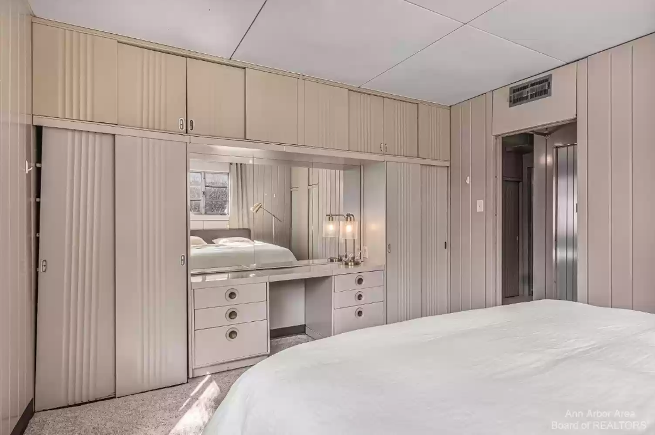 Image: Rare retro Lustron house is for sale in Ann Arbor