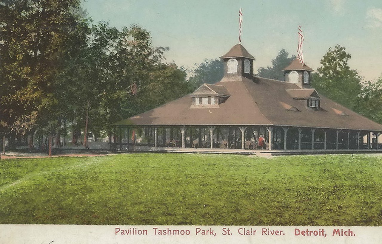 Tashmoo Park, Algonac (1897–1951)
Located on Harsens Island, this former amusement park attracted travelers who arrived by steamboat from Detroit and Port Huron. It had a casino, a roller rink, and a dance pavilion, among other attractions. Its dance pavilion still exists, though it’s now used by the marina to store boats during the winter.