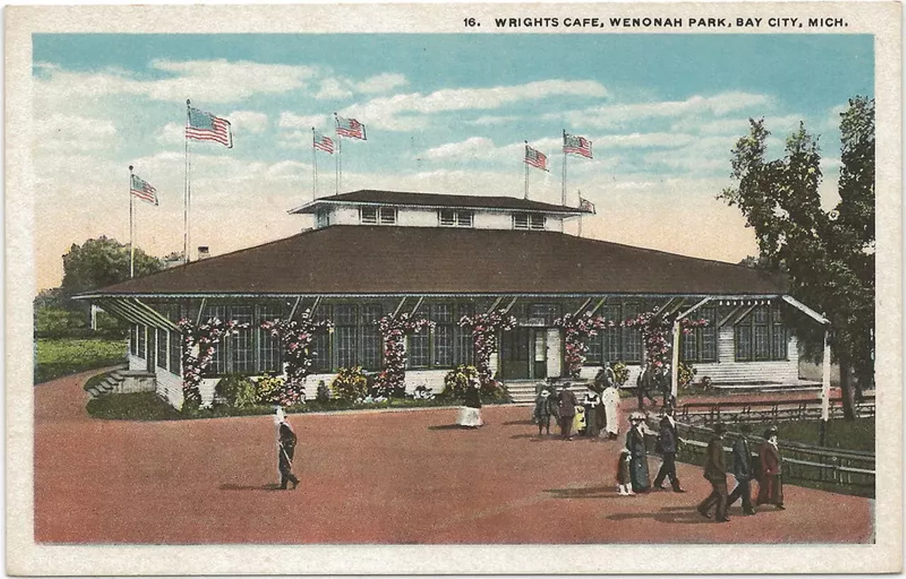 Wenona Beach Amusement Park, Bangor Township (1887-1964) Established by lumber barons, it had a large pavilion, a pier, a boardwalk, a casino, vaudeville performances, and bath houses. It was damaged in a large storm in 1947 and is now a trailer park.