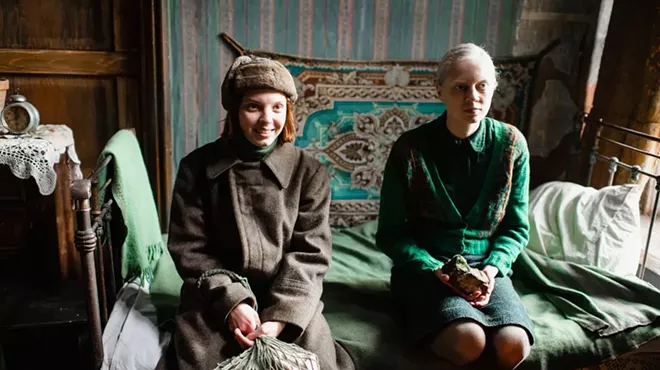 Vasilisa Perelygina, left, and Viktoria Miroshnichenko in Beanpole.