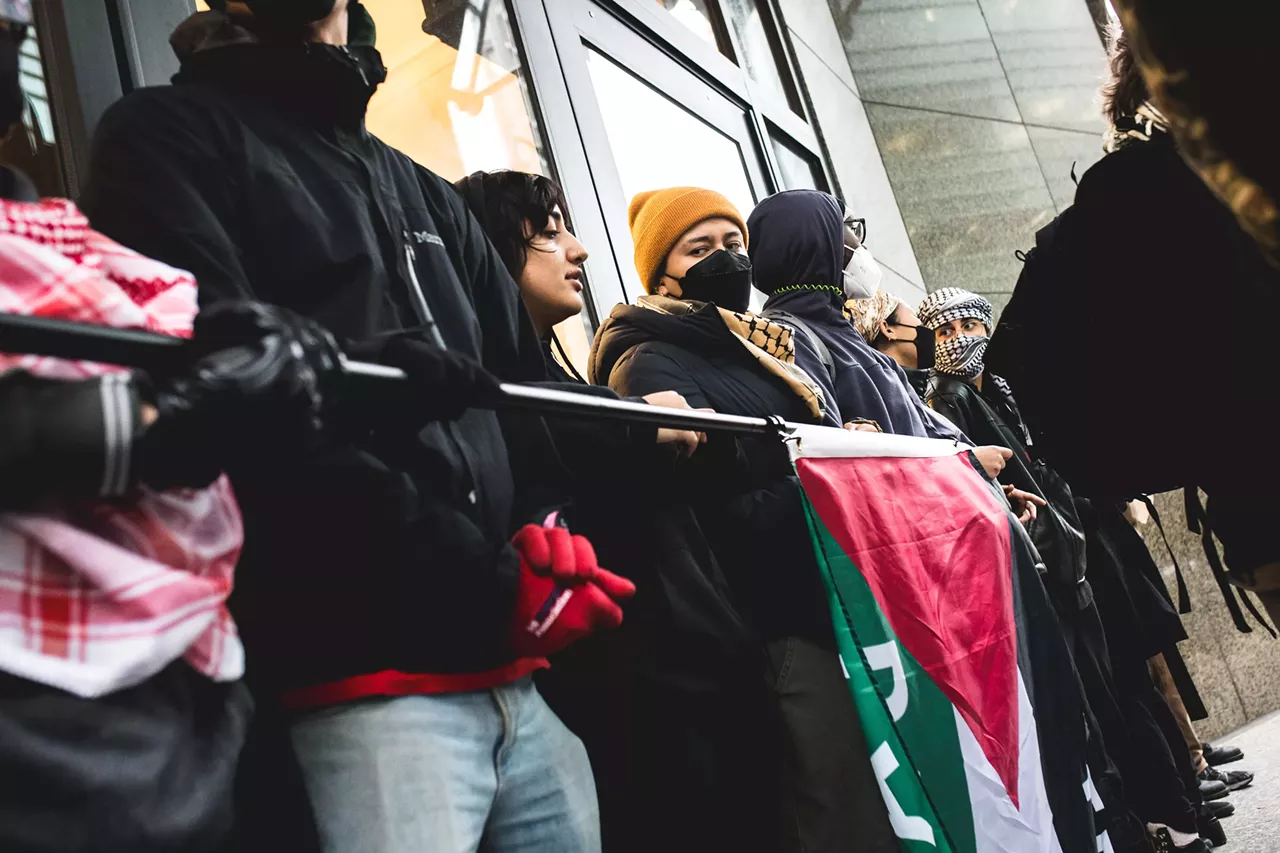 Image: Shut it Down for Palestine protest outside of Debbie Stabenow's office calls for a 'Ceasefire Now'