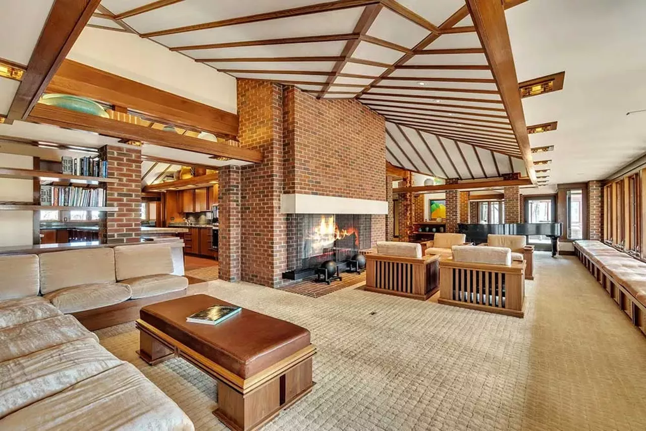Image: Sprawling barn-themed Ann Arbor mansion hits market [PHOTOS]