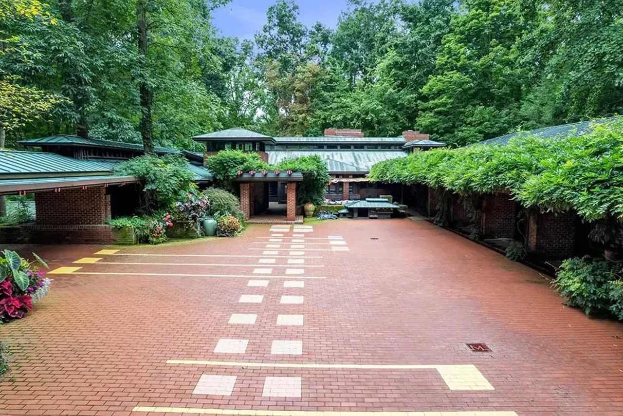 Image: Sprawling barn-themed Ann Arbor mansion hits market [PHOTOS]