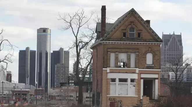 Image: Task Force taking stock of abandoned structures