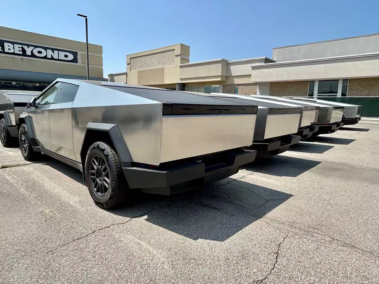 Image: Tesla dumping ground piles up in former Marvin’s Marvelous Mechanical Museum parking lot