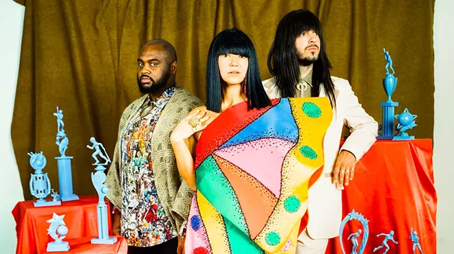 Khruangbin.