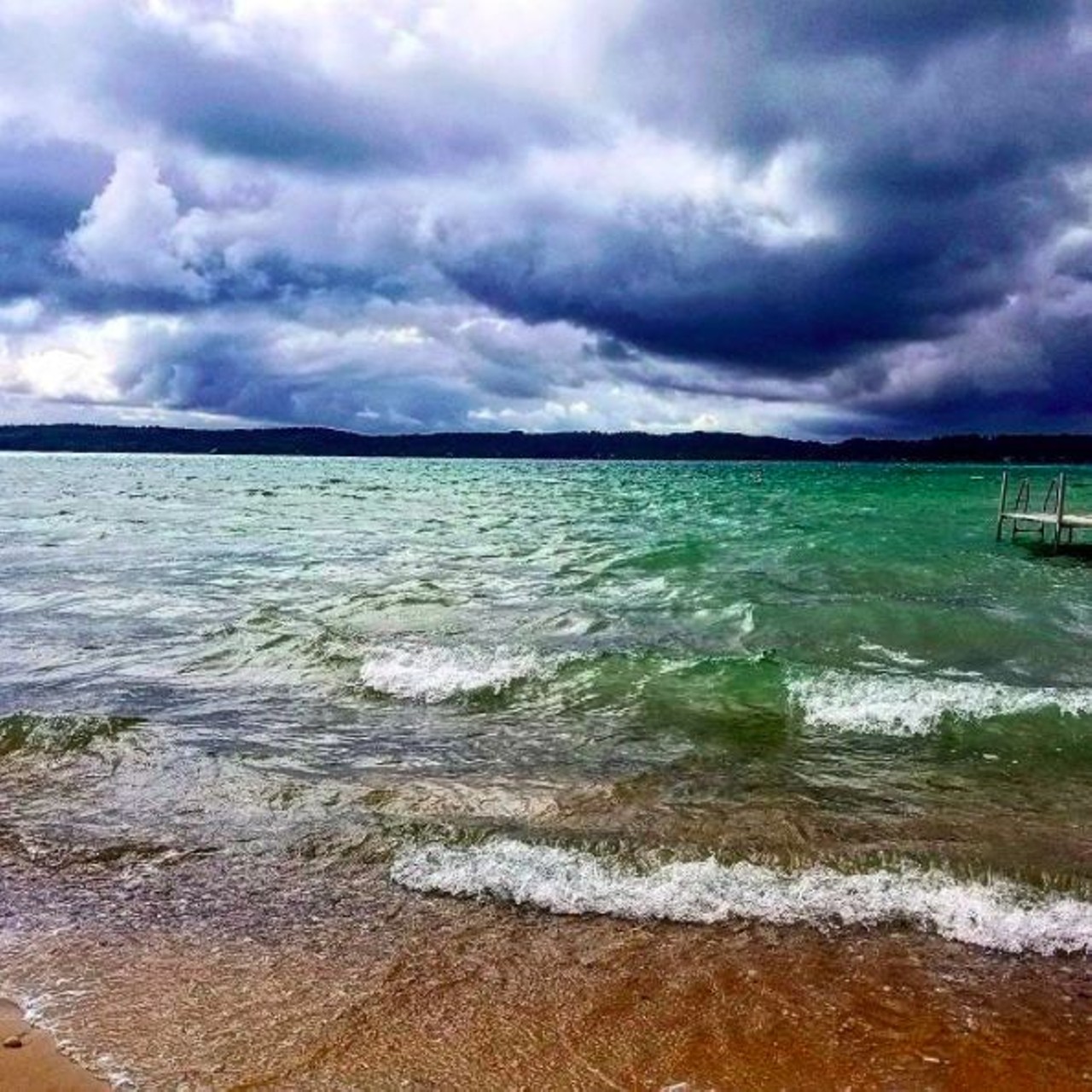 Torch Lake
Torch Lake Township; 4 hours, 6 minutes
If you&#146;re willing to look, you&#146;ll find a couple public beaches along Michigan&#146;s largest inland lake. We recommend visiting William K. Good Day Park or shores in the nearby town of Alden. Free.
Photo via IG user  @us31life