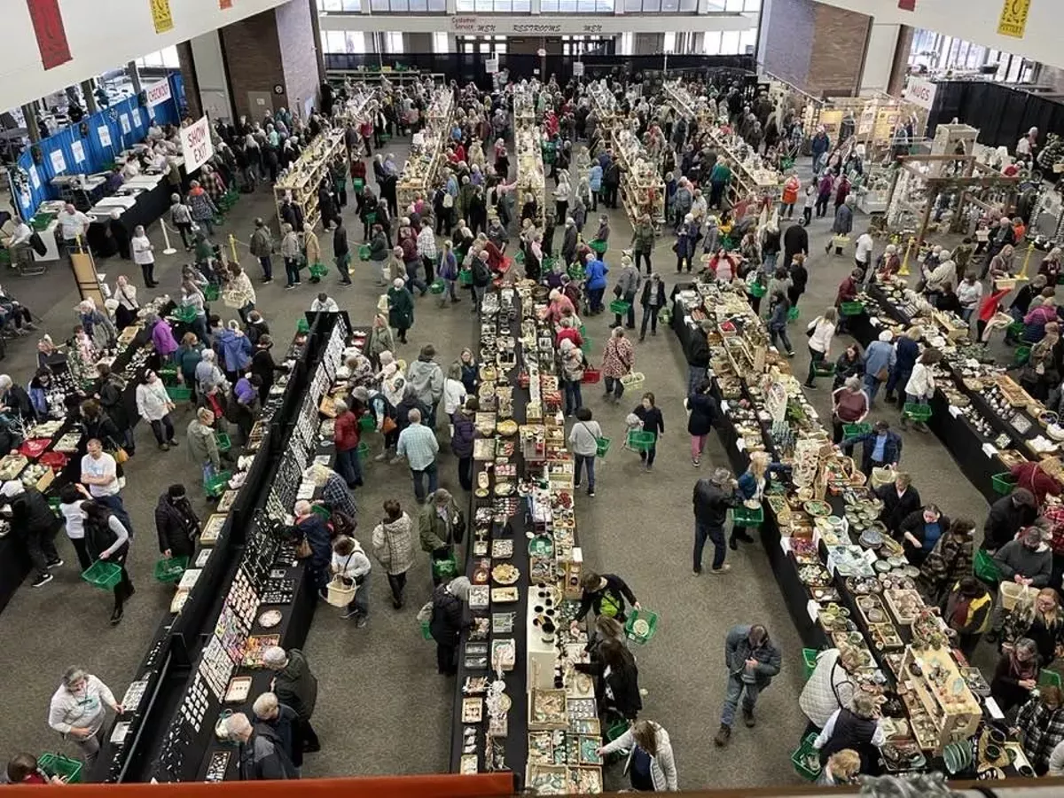 overview_potters_market_22.webp