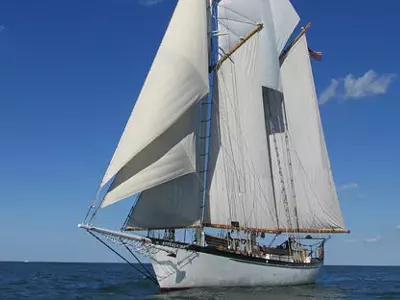 Image: The ‘Appledore IV’ returns for historic sailing tours on the Detroit River