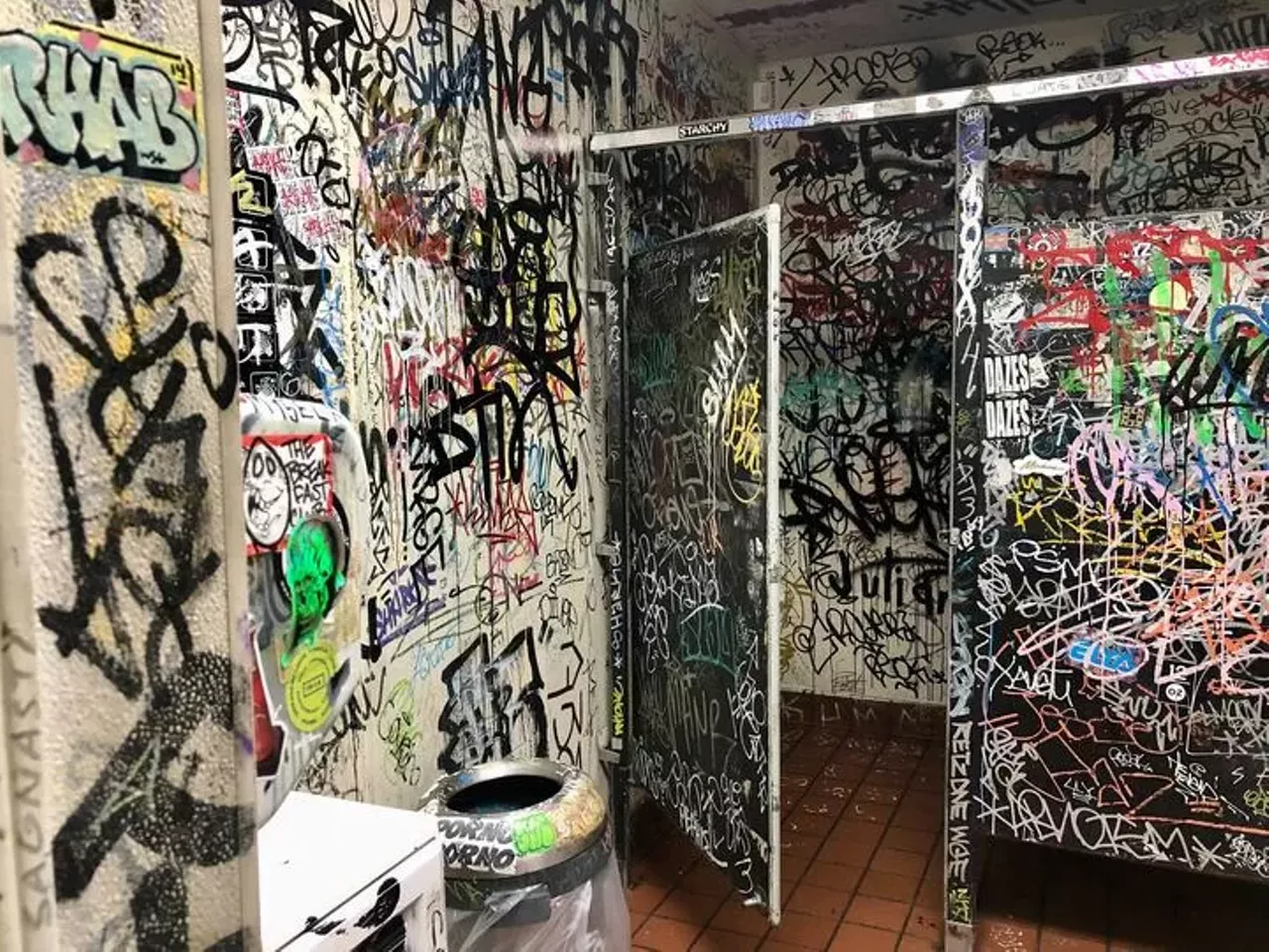 Honest John’s 488 Selden St., Detroit Many people said this restaurant bar has the worst bathrooms, especially for the men. “The men’s room at Honest John’s is scary,” Redditor tythousand said.