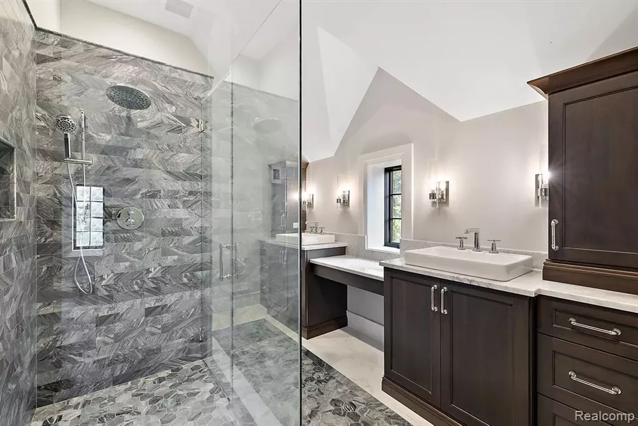 Image: The Bishop Mansion in Detroit is for sale for nearly $9 million [PHOTOS]