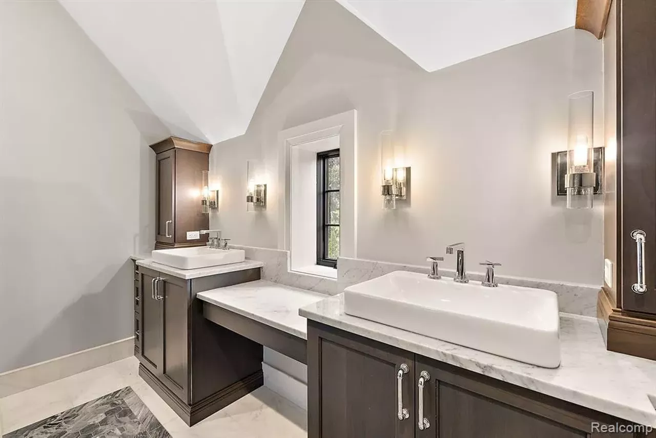 Image: The Bishop Mansion in Detroit is for sale for nearly $9 million [PHOTOS]