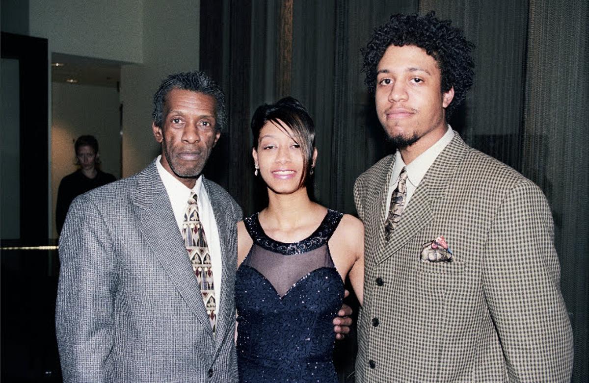 James E. Wheeler pictured alongside his daughter Alima Wheeler Trapp and his son Ali Wheeler at New York's Museum of Modern Art in 1997.