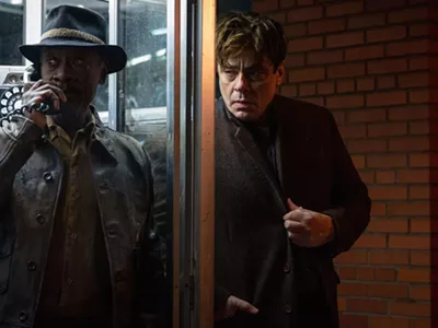 Don Cheadle and Benicio del Toro in No Sudden Move.