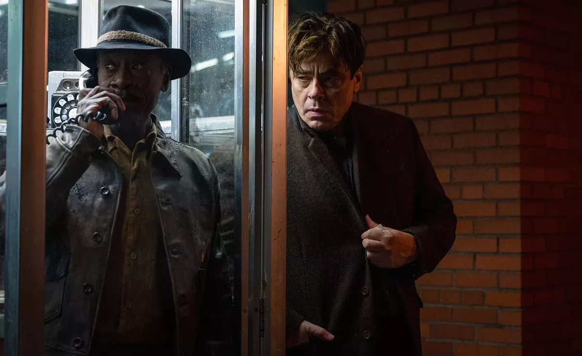 Image: Don Cheadle and Benicio del Toro in No Sudden Move.