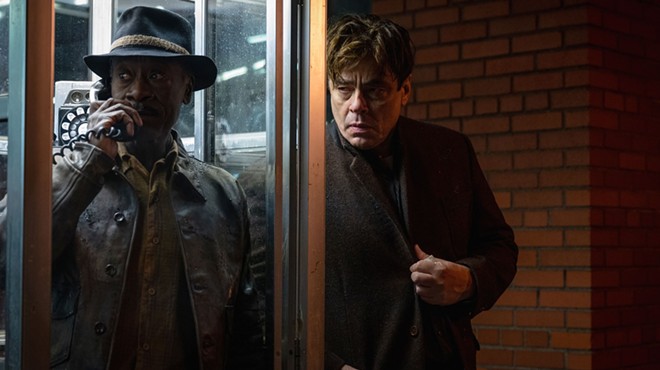 Don Cheadle and Benicio del Toro in No Sudden Move.