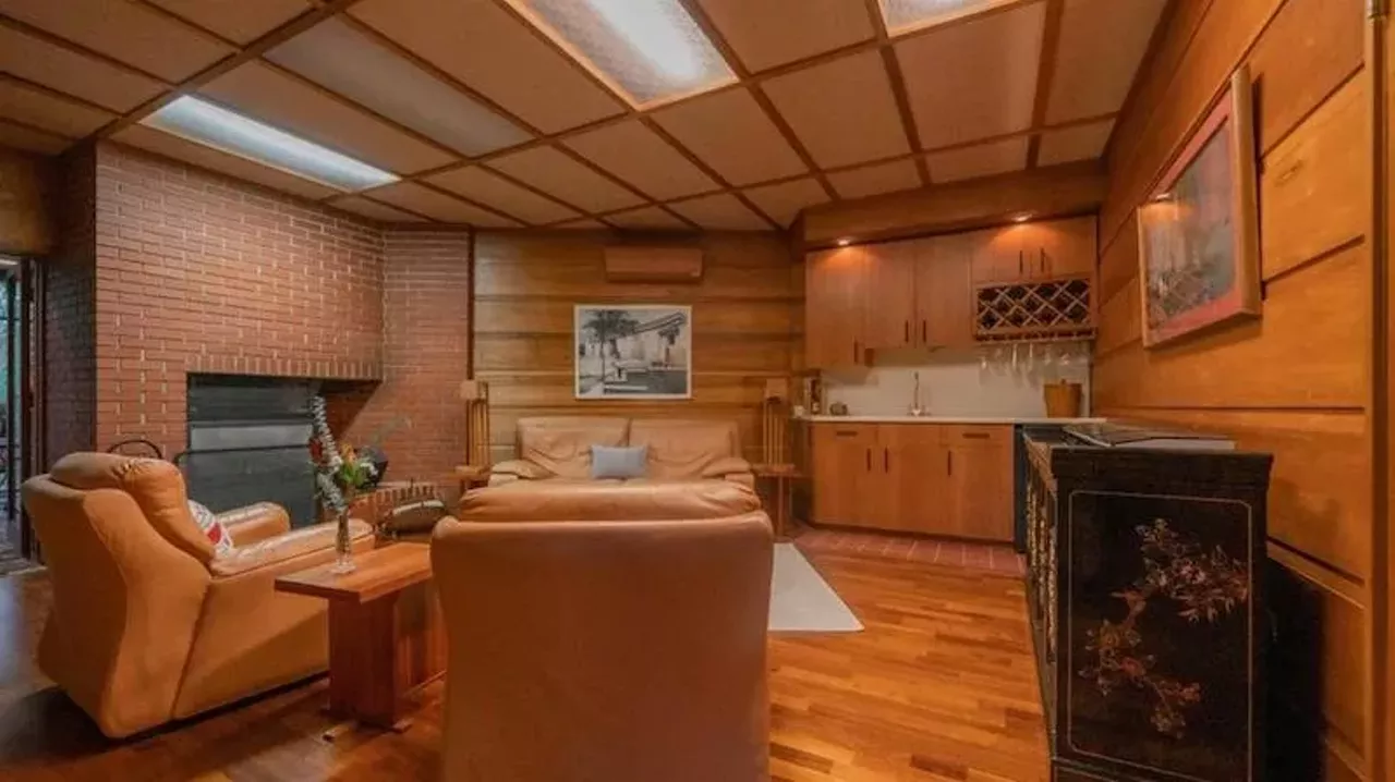 Image: There's a Frank Lloyd Wright house for sale just over Michigan's border &#151;&nbsp;let's take a tour