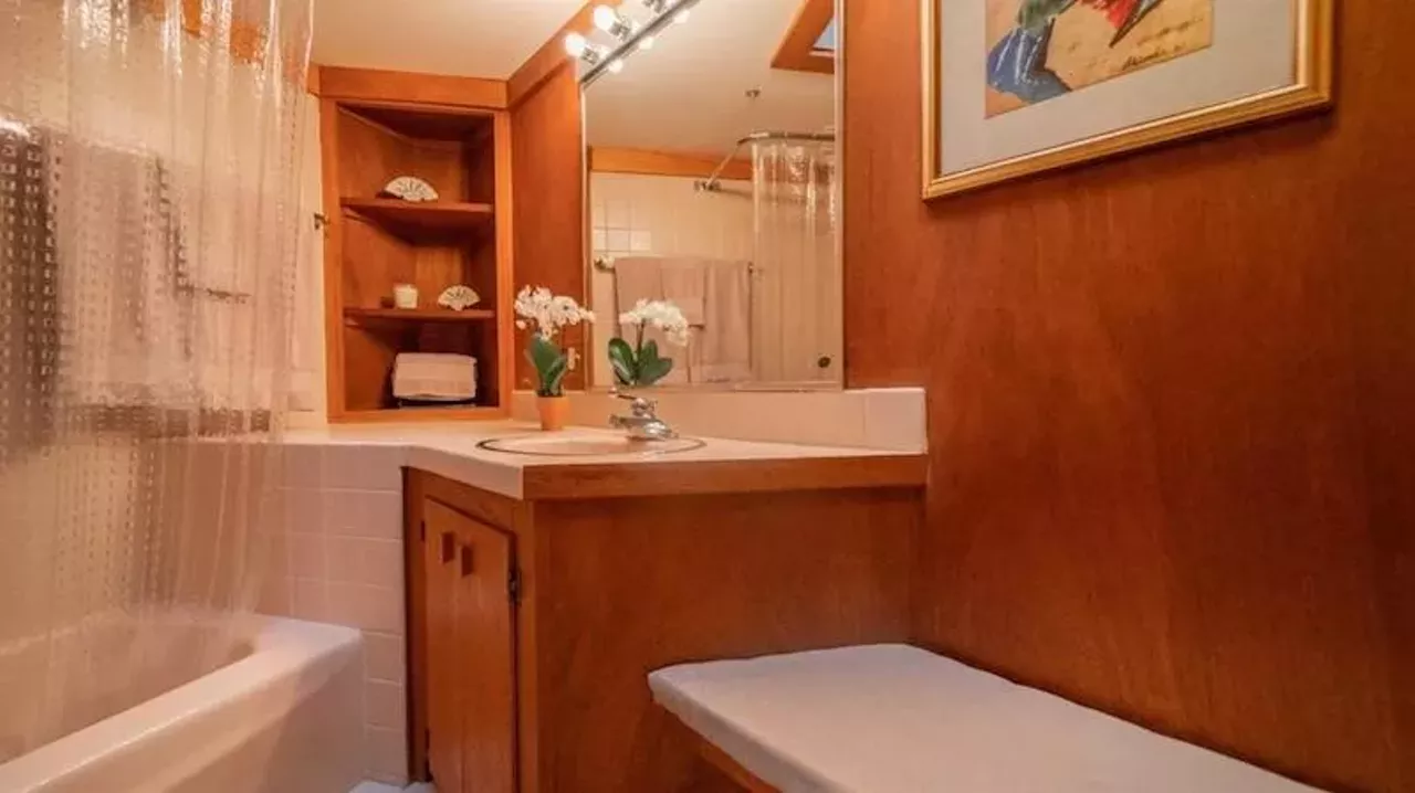 Image: There's a Frank Lloyd Wright house for sale just over Michigan's border &#151;&nbsp;let's take a tour