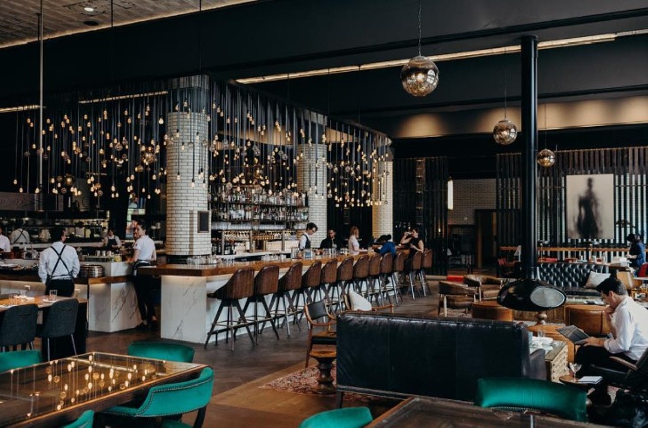 @theapparatusroom
250 W Larned Street, Detroit
The Apparatus Room located at the Detroit Foundation Hotel is the spot for an upscale meal from a kitchen headed by two-star Michelin chef Thomas Lents.