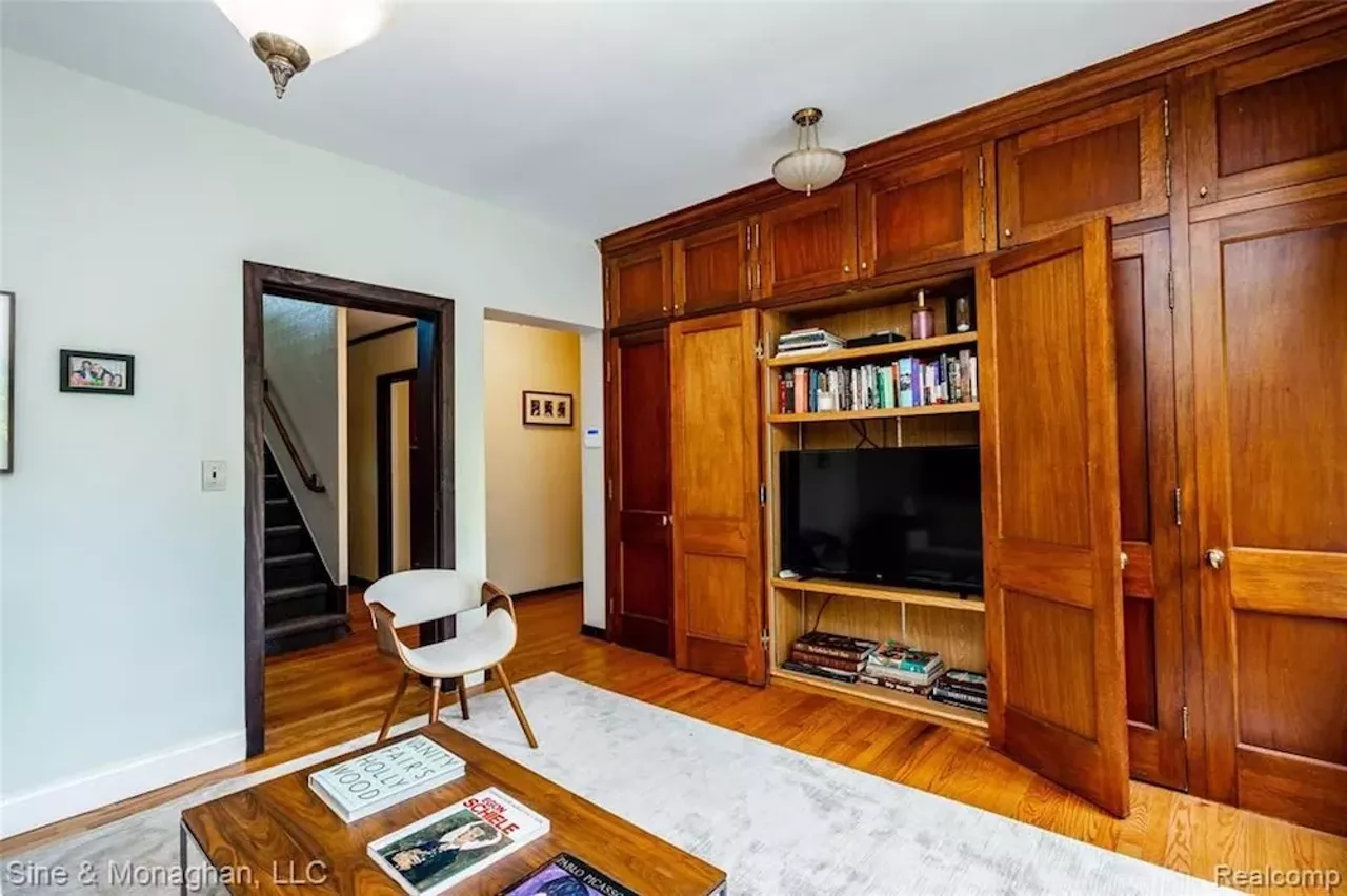 Image: This $1.39 million Grosse Pointe Park home built by architect Wallace Frost has several selfie-worthy tiled bathrooms &#151;&nbsp;let's take a tour