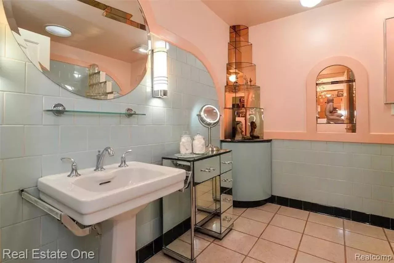 Image: This $1.6 million eclectic Milford mansion has koi ponds, pergolas, and apple trees &#151;&nbsp;let's take a tour