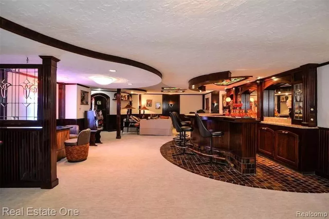Image: This $1.6 million eclectic Milford mansion has koi ponds, pergolas, and apple trees &#151;&nbsp;let's take a tour