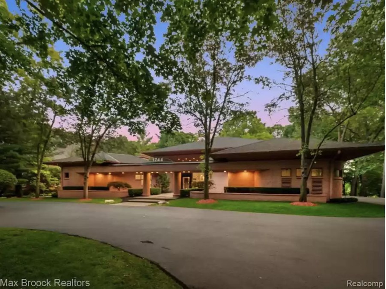This $2.75 million mansion in Bloomfield Hills is a rose-colored showstopper