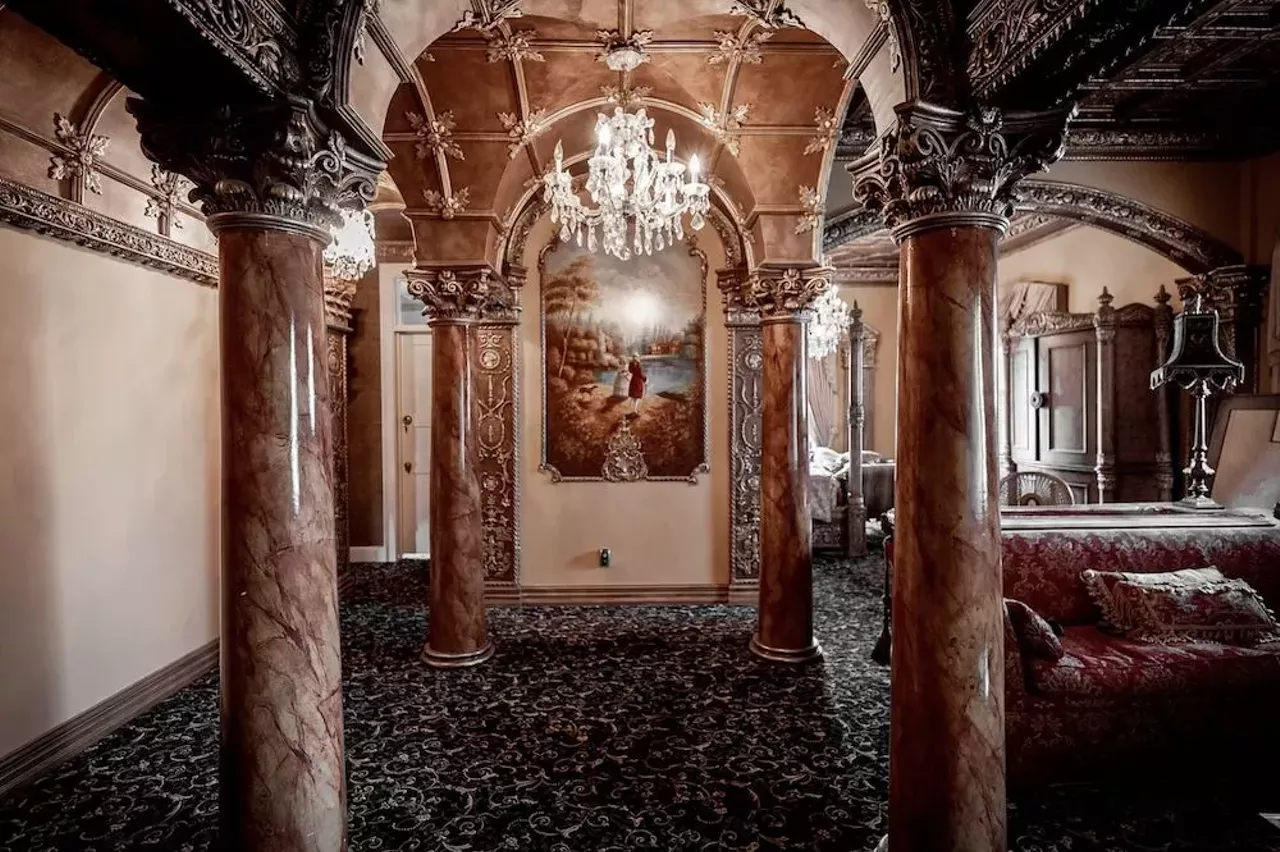 Image: This $4.75 million Grosse Pointe Park mansion is basically an art museum complete with hand-painted ceiling murals &#151;&nbsp;let's take a tour