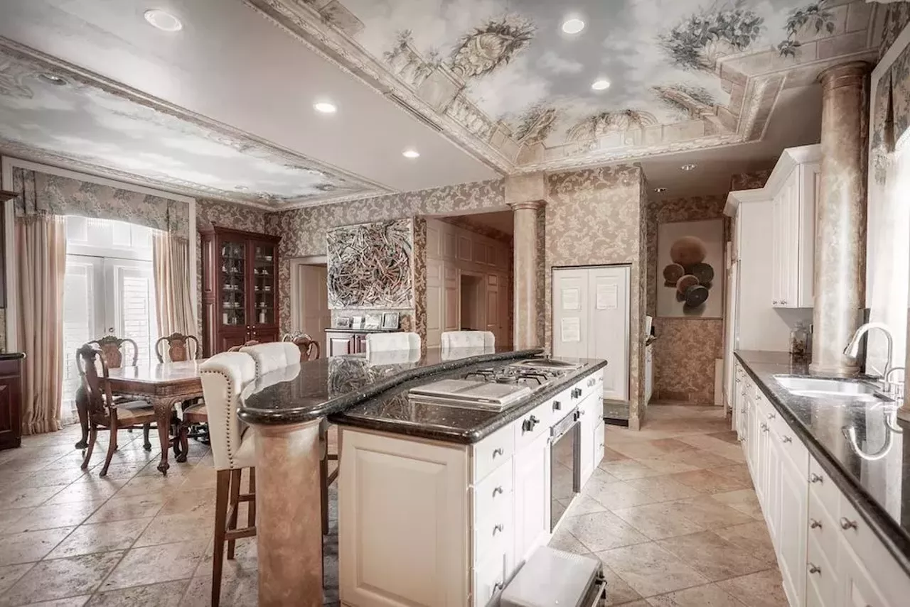 Image: This $4.75 million Grosse Pointe Park mansion is basically an art museum complete with hand-painted ceiling murals &#151;&nbsp;let's take a tour