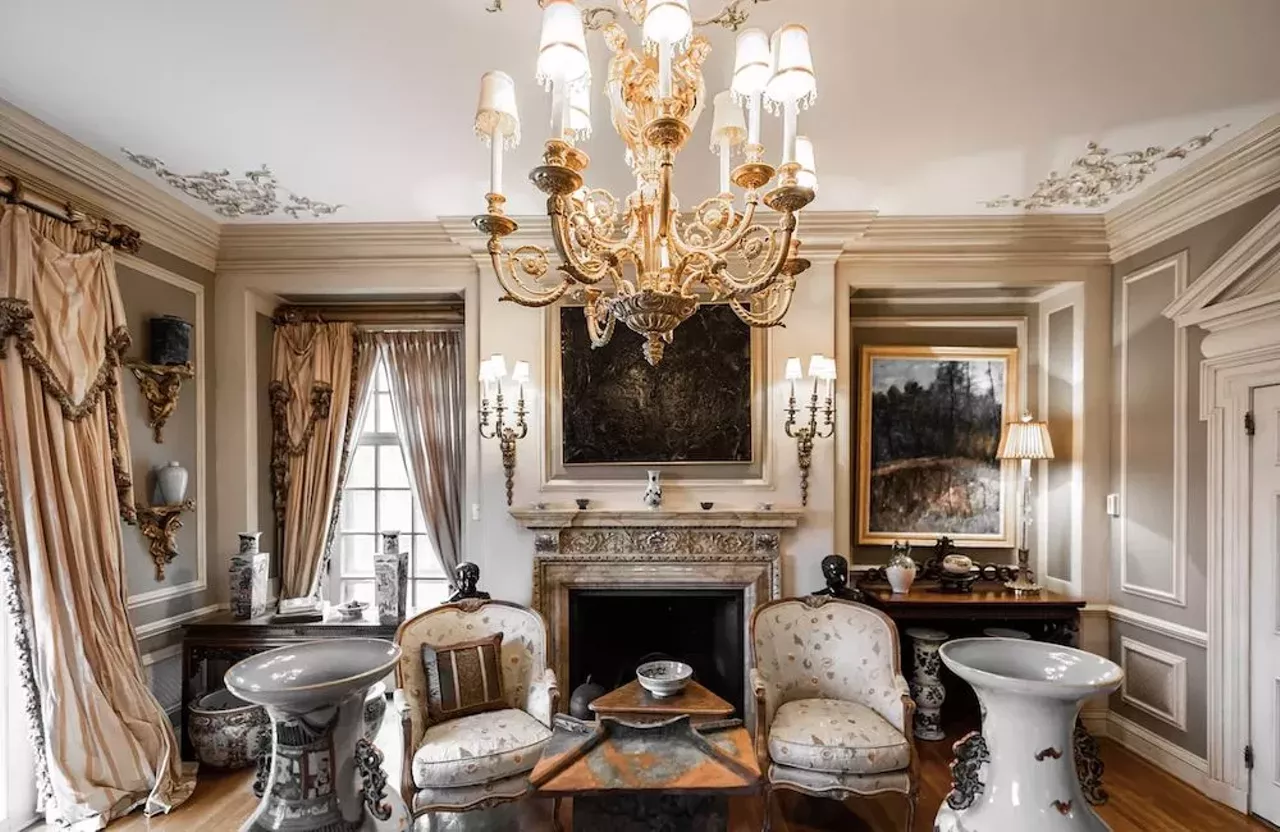 Image: This $4.75 million Grosse Pointe Park mansion is basically an art museum complete with hand-painted ceiling murals &#151;&nbsp;let's take a tour