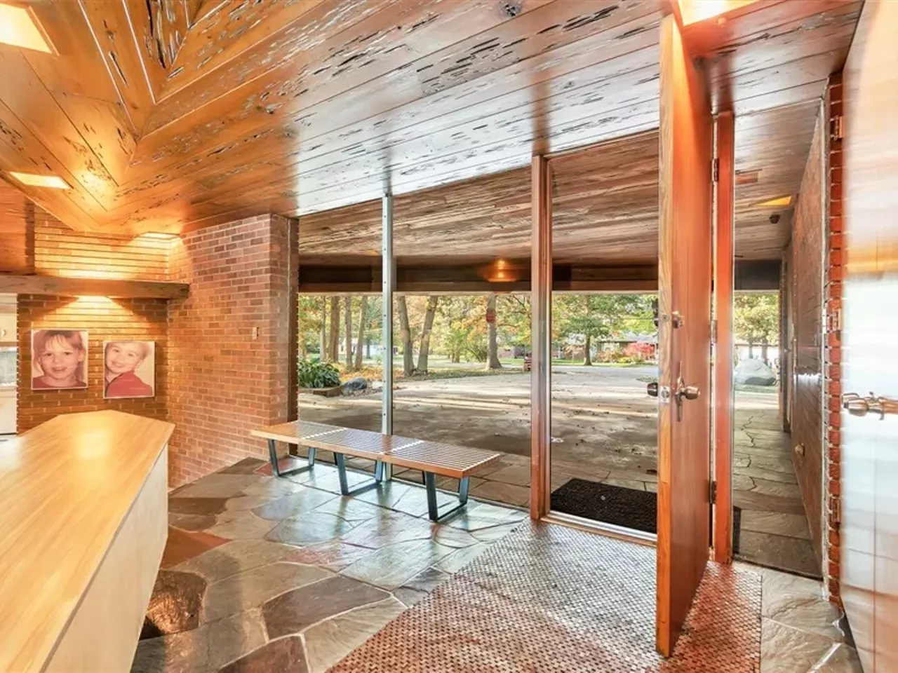 Image: This $499k mid-century home in Grand Blanc was made without right angles &#151;&nbsp;let's take a tour